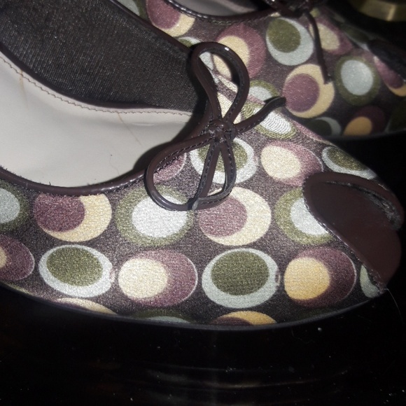 Shoes - Picture 5 of 5